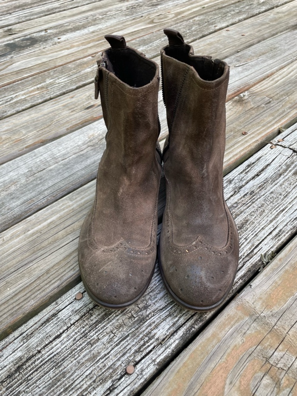Vero Cuoio Brown Suede Ankle Boots